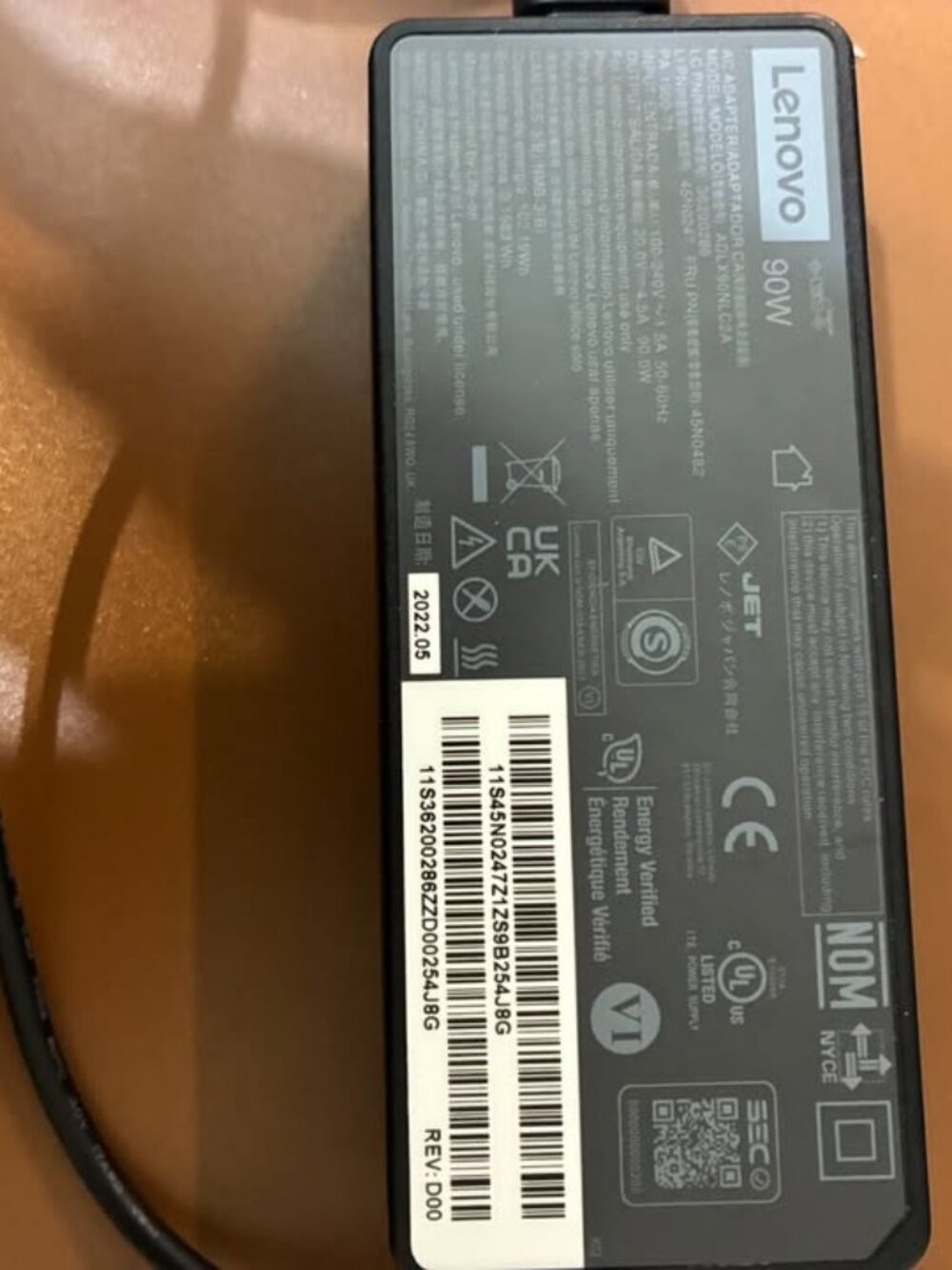 Lenovo (IBM) 90W AC Adapter